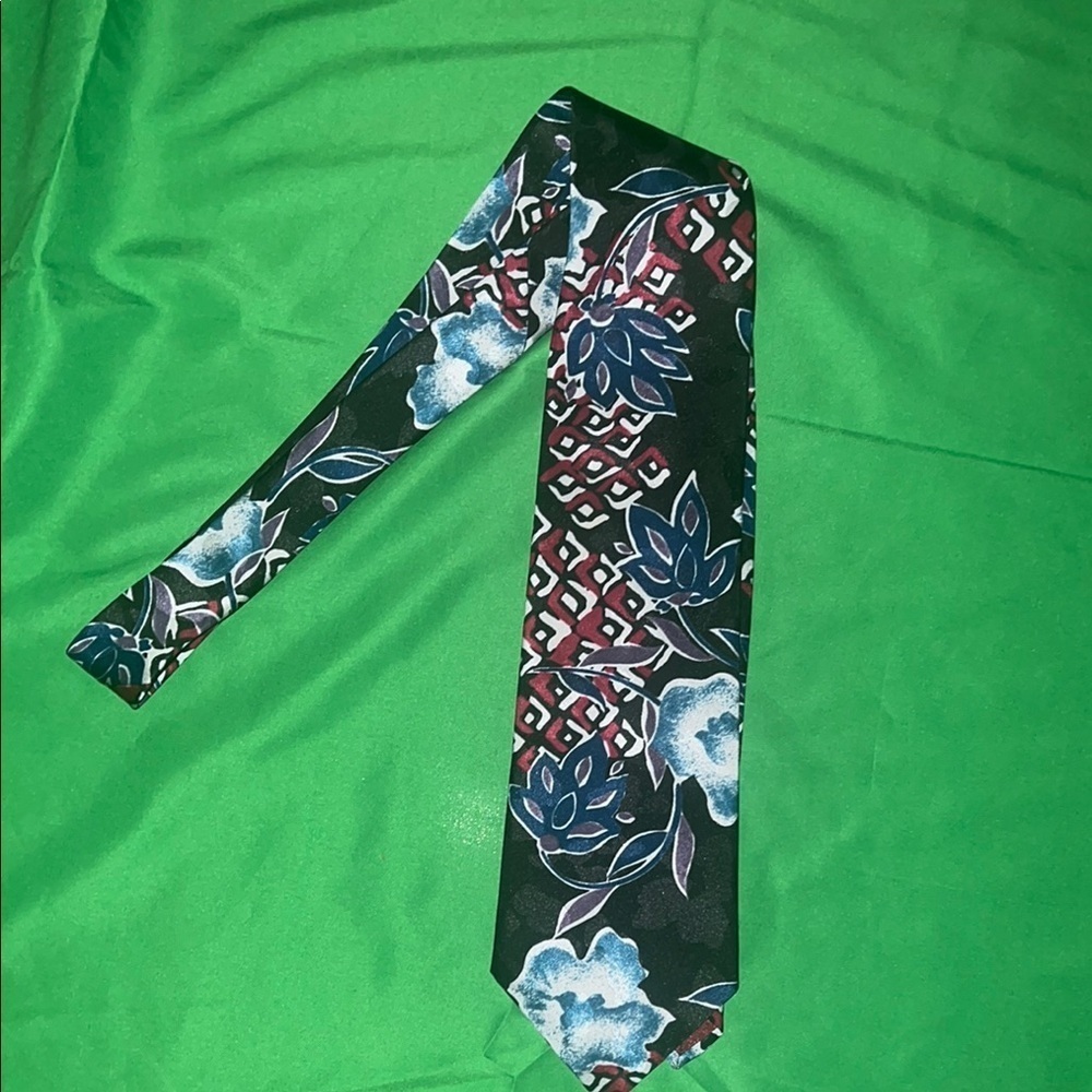 Vintage Christian Dior Floral Patterned Tie - Black and Blue, no fabric tag